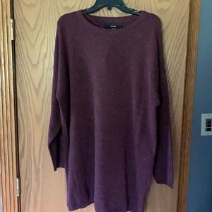 BNWT women’s Burgundy 1x sweater